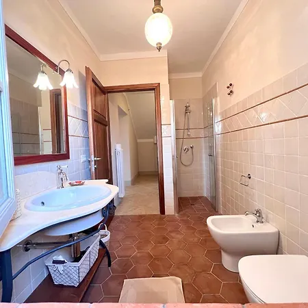 Villa Gialla *