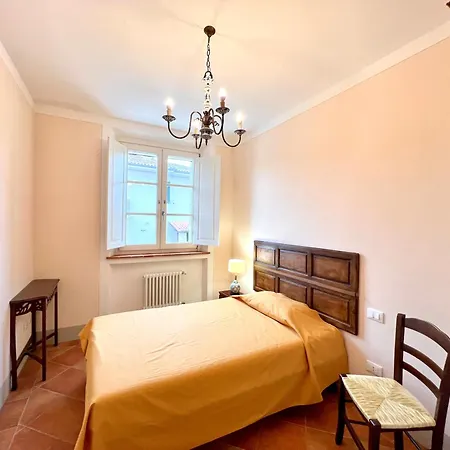 Villa Gialla